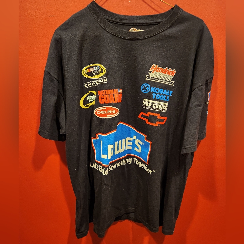 Mens extra large nascar jimmie johnson short sleeve shirt